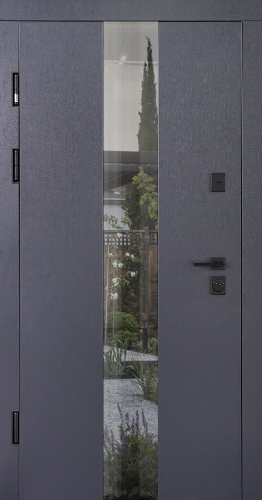 Вхідні двері з терморозривом модель Queen комплектація Termix ABWEHR (LP5)